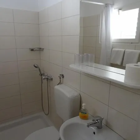 With Parking Space Rab - 16359 Διαμέρισμα