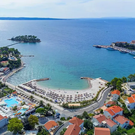 With Parking Space Rab - 16359 Διαμέρισμα